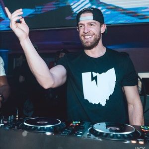 Meet your Posher, Tom